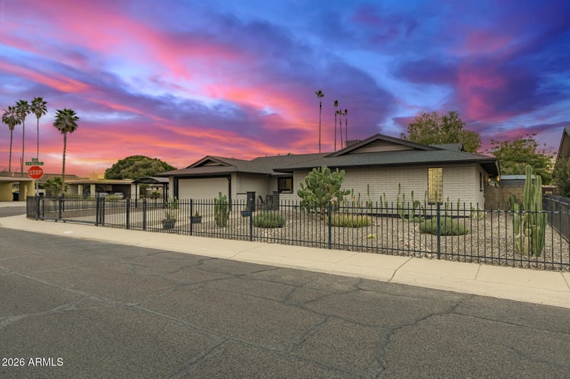 617 Ellis Dr, Tempe, AZ 85282