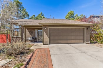 617 Locust Dr, Flagstaff, AZ 86001
