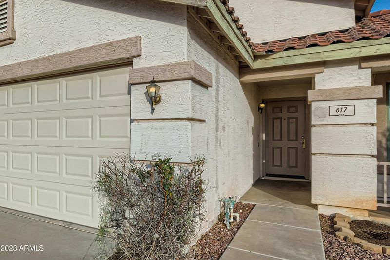 617 S Colonial Ct, Gilbert, AZ 85296