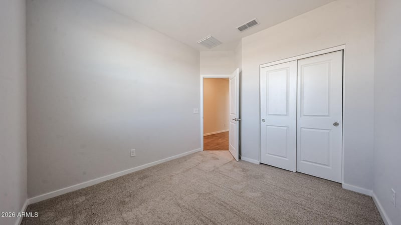 6173 Crockett Way, San Tan Valley, AZ 85143