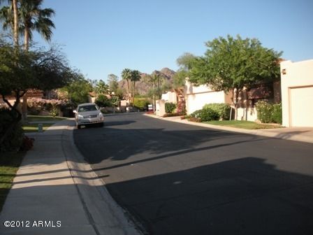 6174 N 28th Pl, Phoenix, AZ 85016
