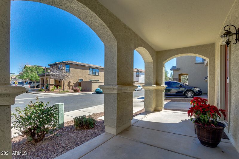 618 N 112th Dr, Avondale, AZ 85323