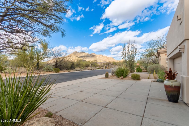 6181 Brilliant Sky Dr, Scottsdale, AZ 85266