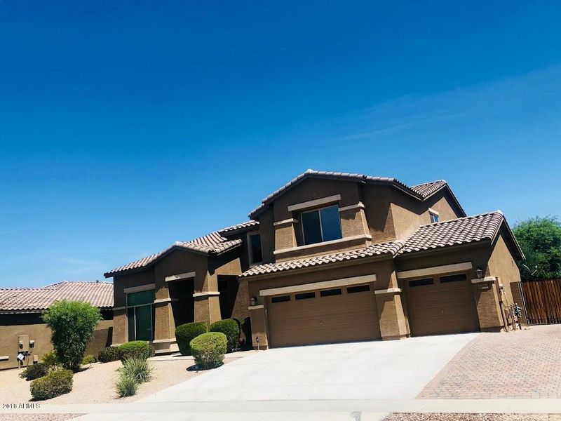 6181 N 75th Dr, Glendale, AZ 85303