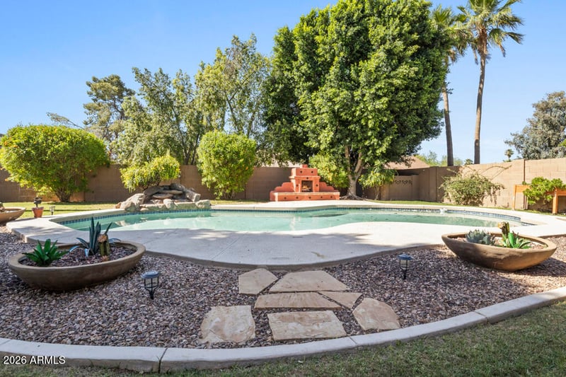 6181 W Linda Ln, Chandler, AZ 85226