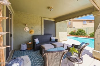 6186 Wikieup Ln, Glendale, AZ 85308