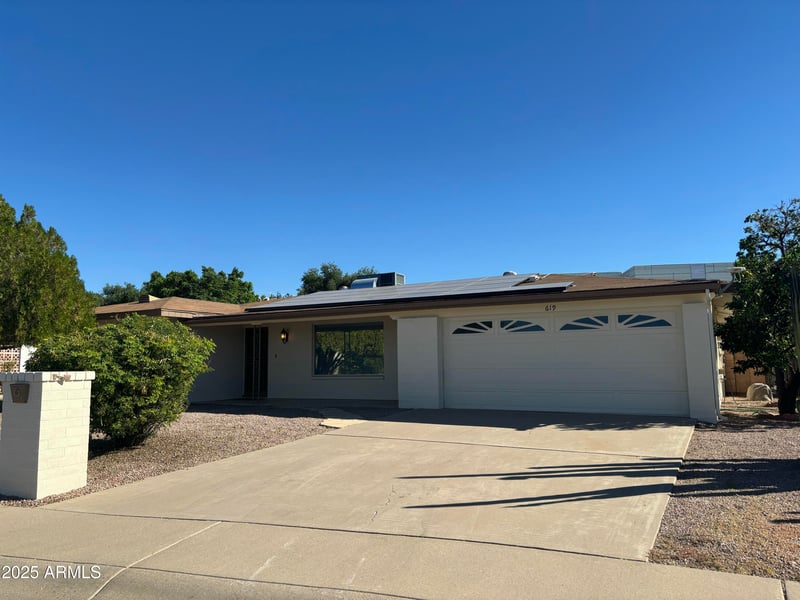 619 67th Pl, Mesa, AZ 85205