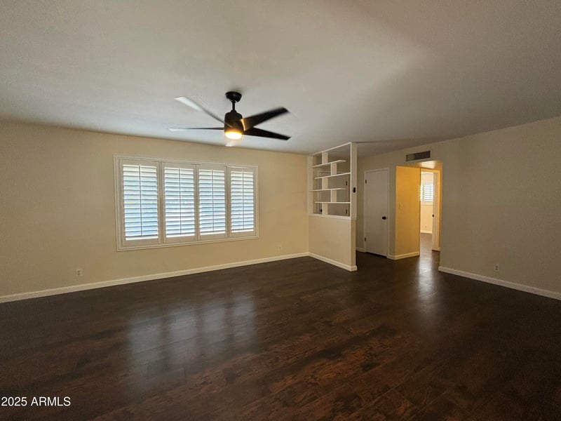 619 67th Pl, Mesa, AZ 85205