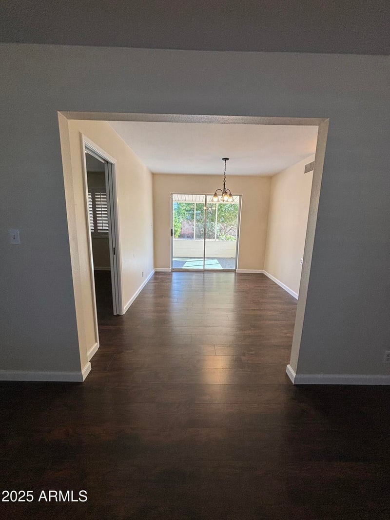 619 67th Pl, Mesa, AZ 85205