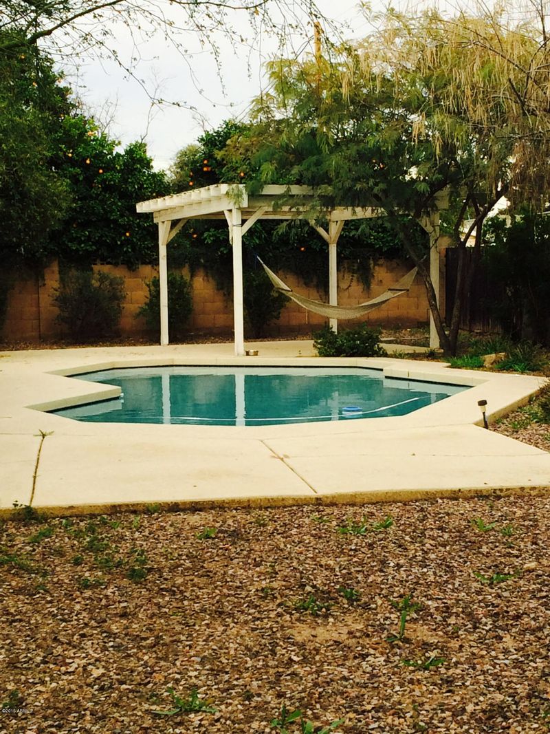 619 E Broadmor Dr, Tempe, AZ 85282