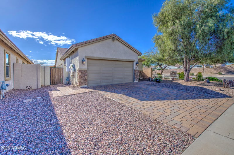 619 Canyon Rock Rd, San Tan Valley, AZ 85143