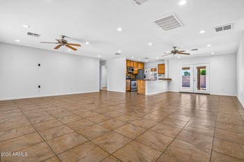 619 E Diamond Dr, Tempe, AZ 85283