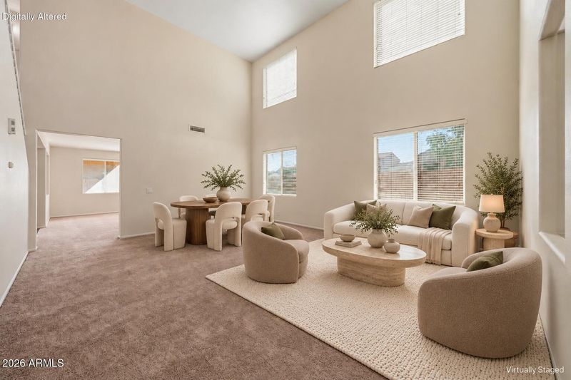 619 E Palomino Way, San Tan Valley, AZ 85143