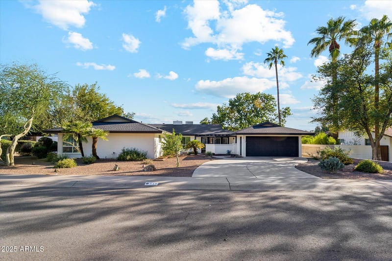 619 Vista Ave, Phoenix, AZ 85020