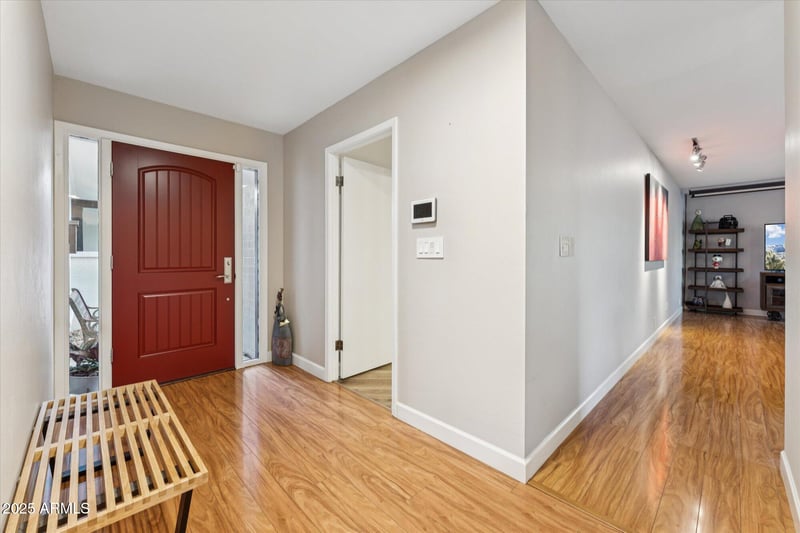 619 Vista Ave, Phoenix, AZ 85020