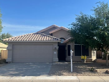 6190 Pontiac Dr, Glendale, AZ 85308