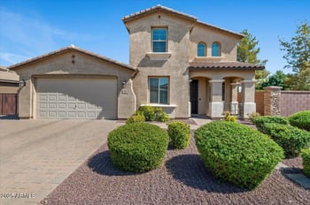 62 Hackberry Ave, Queen Creek, AZ 85140