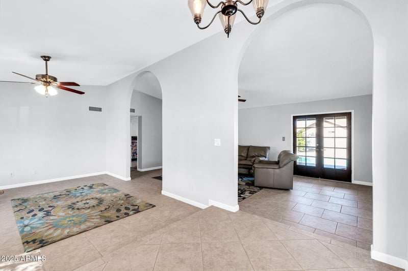 62 Secretariat Dr, Tempe, AZ 85284