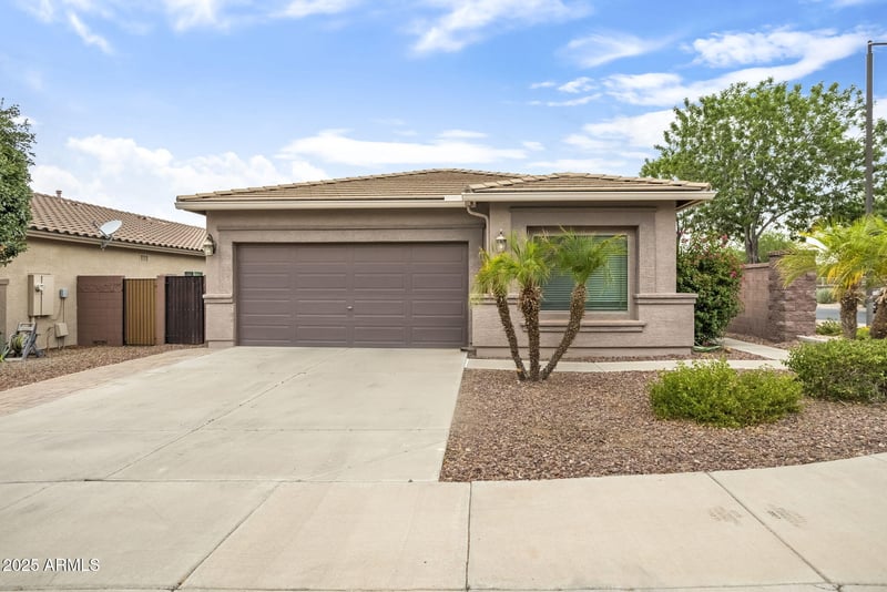 62 Stanley Ave, Queen Creek, AZ 85140