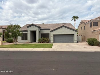 620 Hawk Cir, Gilbert, AZ 85234