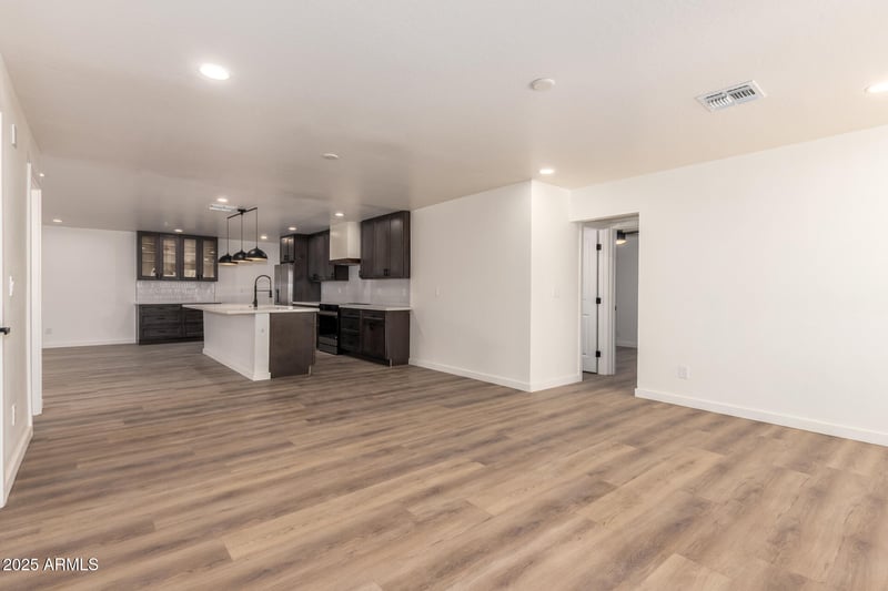 620 Howe St, Tempe, AZ 85281