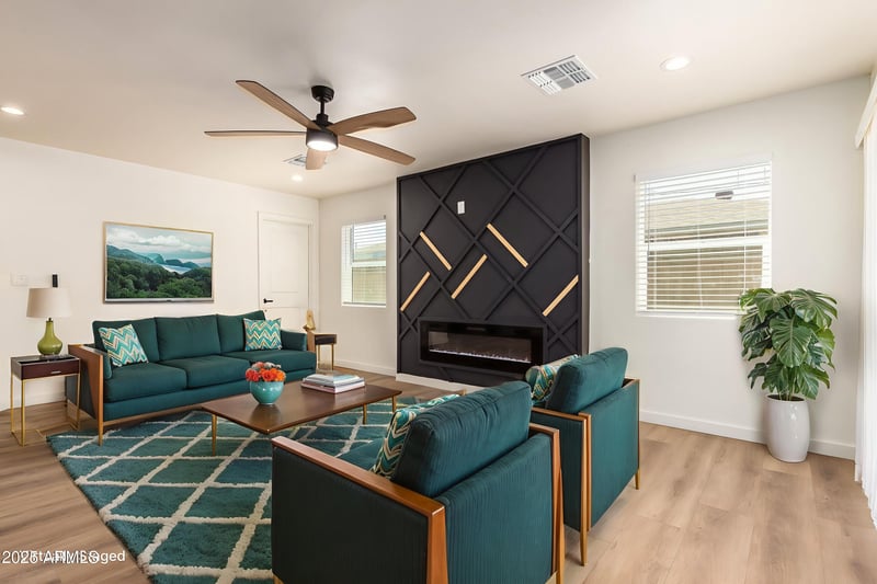 620 Howe St, Tempe, AZ 85281