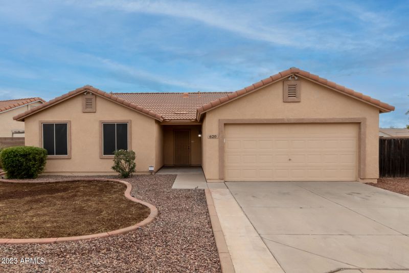 620 S Thunderbird Dr, Apache Junction, AZ 85120
