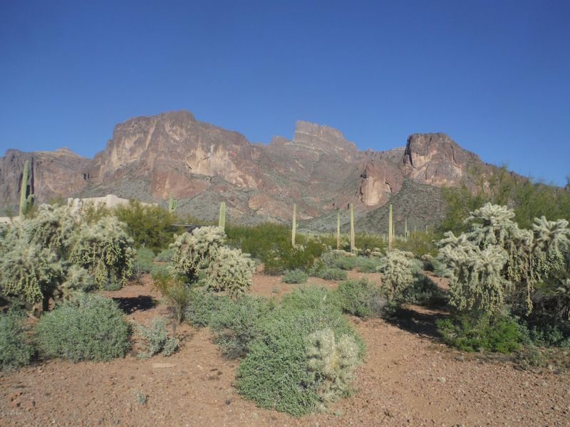6200 E Roundup St, Apache Junction, AZ 85119