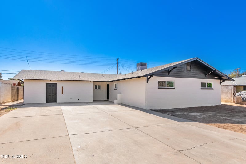 6201 W Indianola Ave, Phoenix, AZ 85033