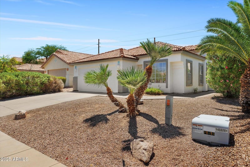6203 Sierra Morena St, Mesa, AZ 85215