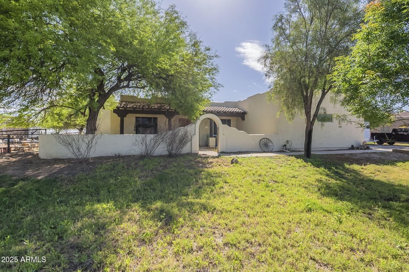 6205 195th Dr, Buckeye, AZ 85326