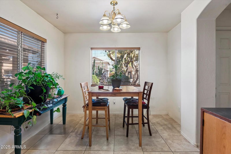 6205 Encinas Ln, Phoenix, AZ 85043