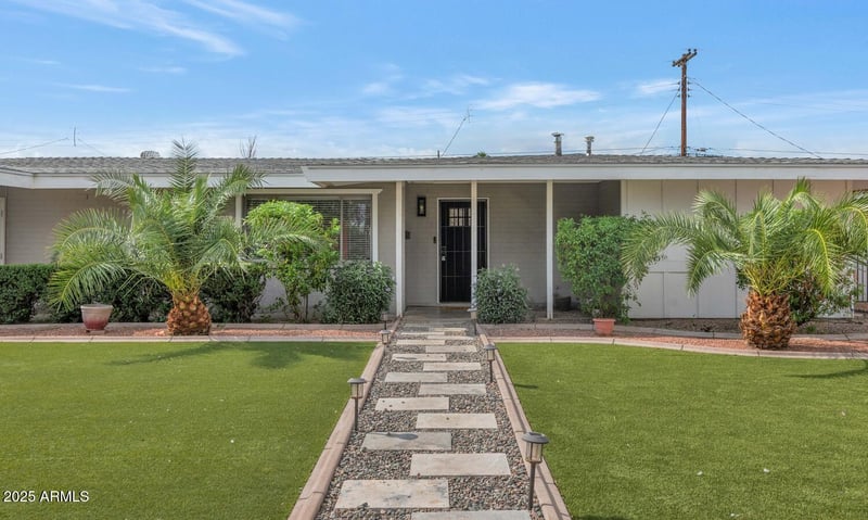 6207 Orange Dr, Glendale, AZ 85301