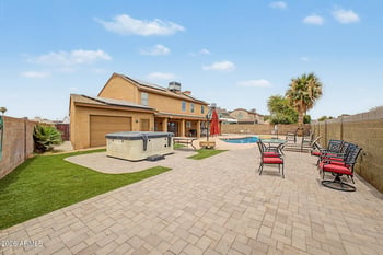 6207 Maui Ln, Glendale, AZ 85306