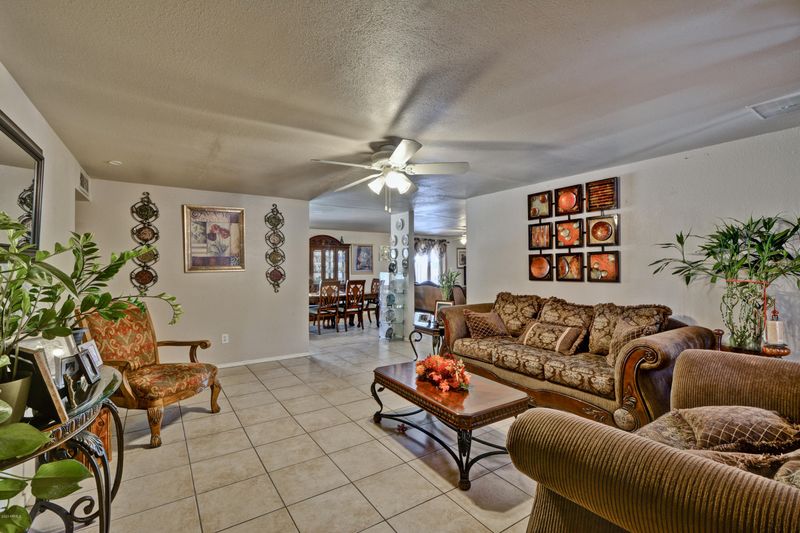 6208 W Mcdowell Rd, Phoenix, AZ 85035