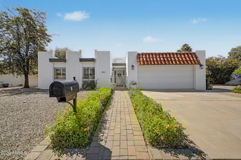 621 Calavar Rd, Phoenix, AZ 85022