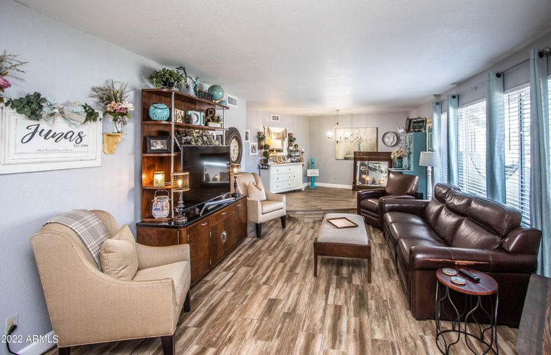 621 E Draper St, Mesa, AZ 85203