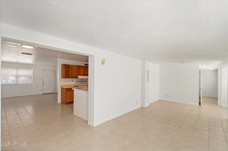 621 Papago Dr, Tempe, AZ 85288