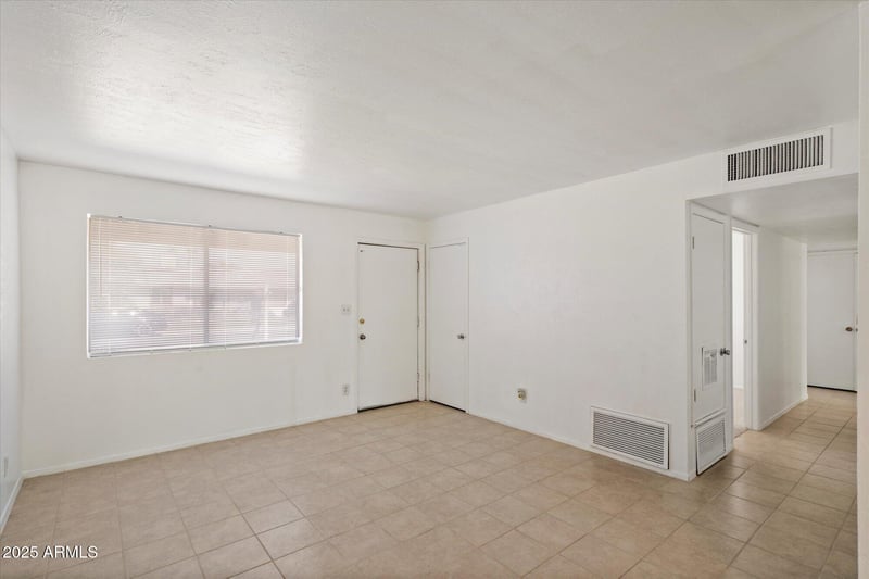 621 Papago Dr, Tempe, AZ 85288