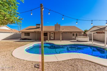6210 Desert Hills Dr, Glendale, AZ 85304