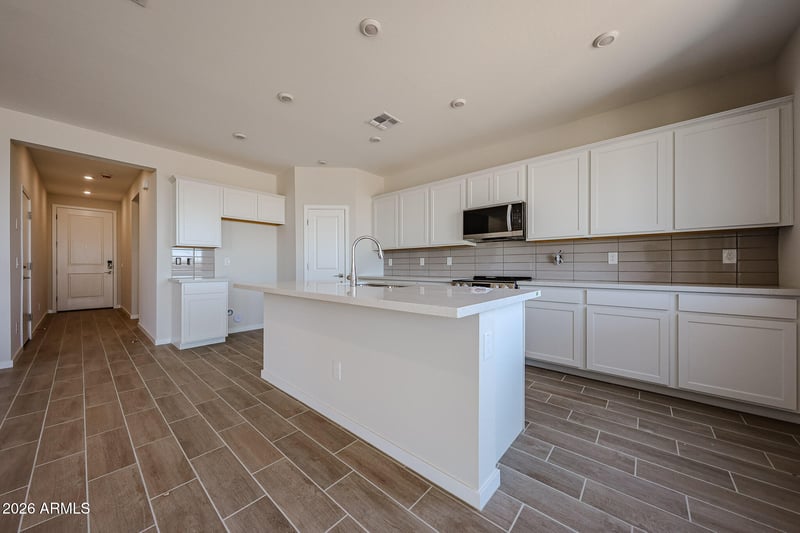 6210 Crockett Way, San Tan Valley, AZ 85143