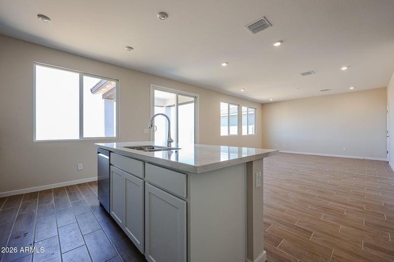 6210 E Crockett Way, San Tan Valley, AZ 85143