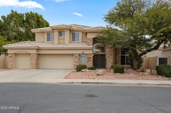 6210 Foothill Dr, Glendale, AZ 85310