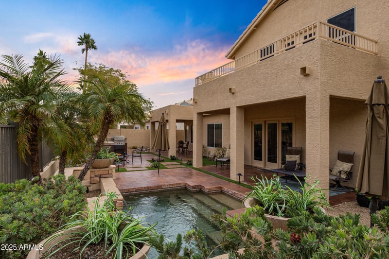 6210 Foothill Dr, Glendale, AZ 85310
