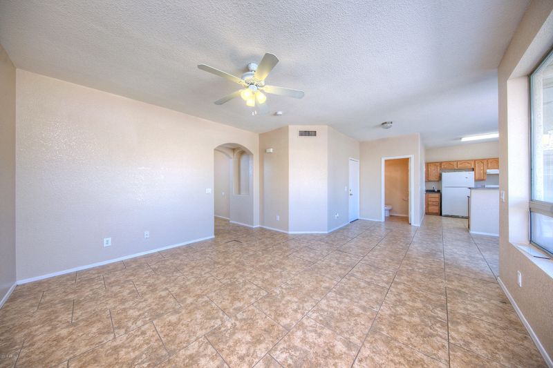 6210 W Warner St, Phoenix, AZ 85043
