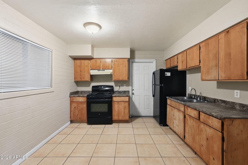 6211 S 21st St, Phoenix, AZ 85042