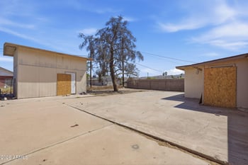 6211 S 21st St, Phoenix, AZ 85042
