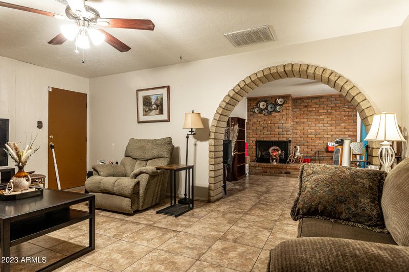 6211 W College Dr, Phoenix, AZ 85033