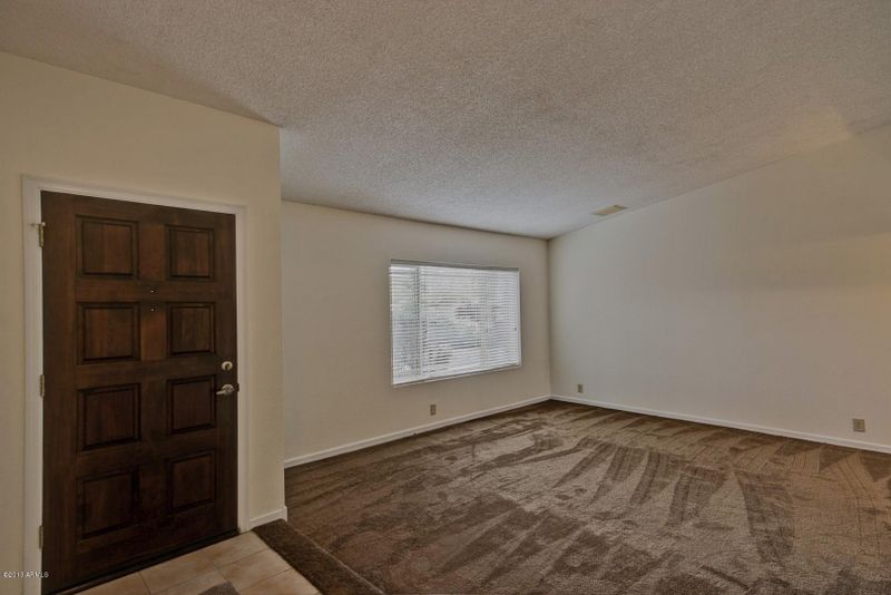 6211 W Pershing Ave, Glendale, AZ 85304