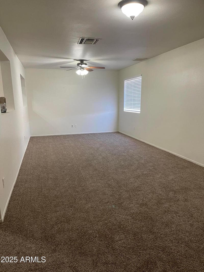 6212 Tierra Buena Ln, Glendale, AZ 85306